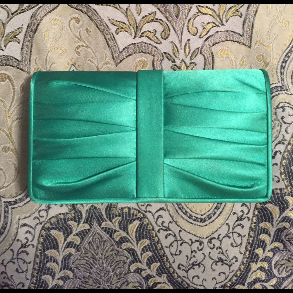 Elegant Green Clutch Bag